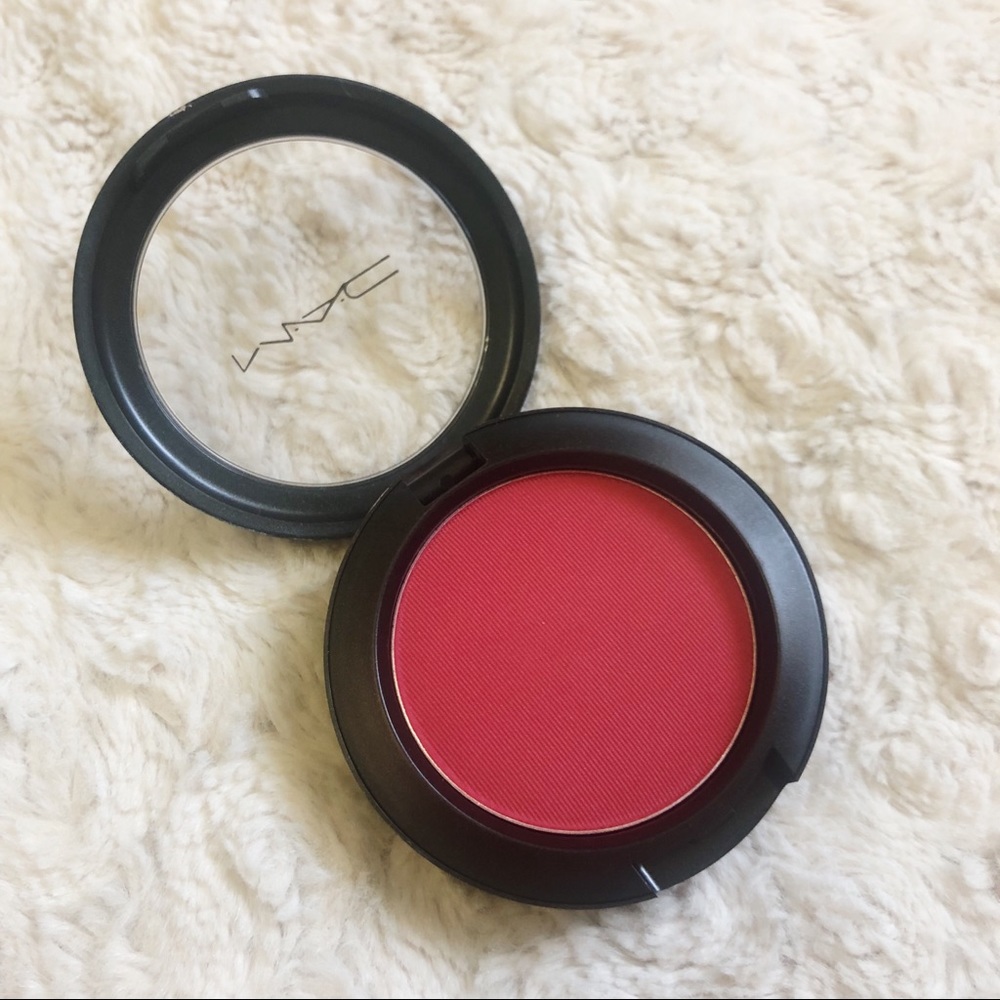 MAC powder blush frankly scarlet
